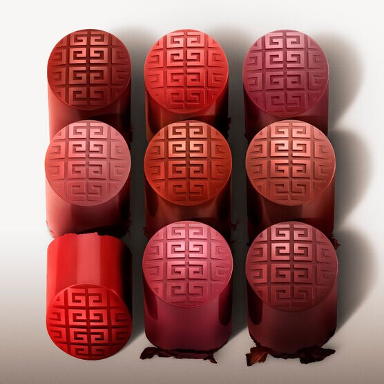 ROUGE INTERDIT BATOM ACETINADO N341